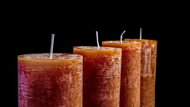 tres velas apagadas